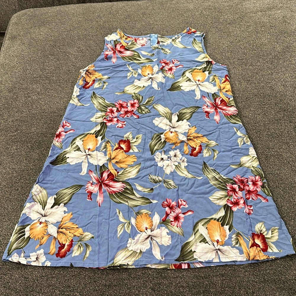 Aloha Hut dress size XL